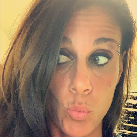 Meet your Posher, Lauren... - Picture 6 of 8